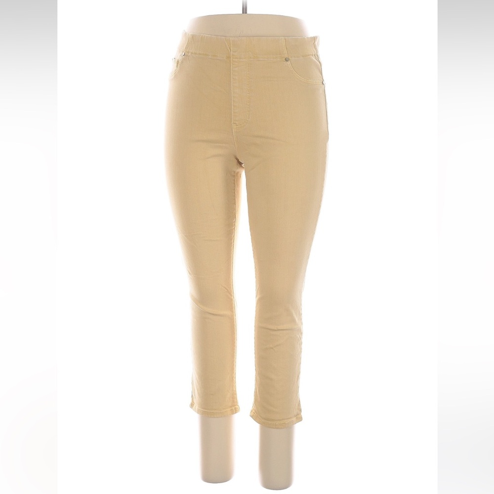 Like New Liverpool Women's Beige Skinny Jeans size 31